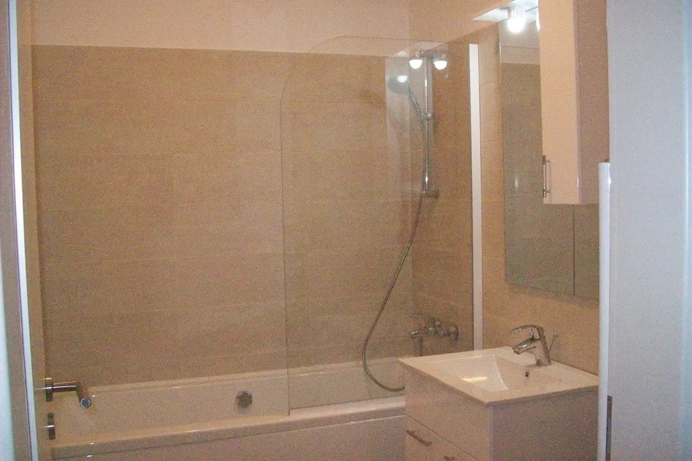 Apartament cu 2 camere,58mp,parcare, zona Europa