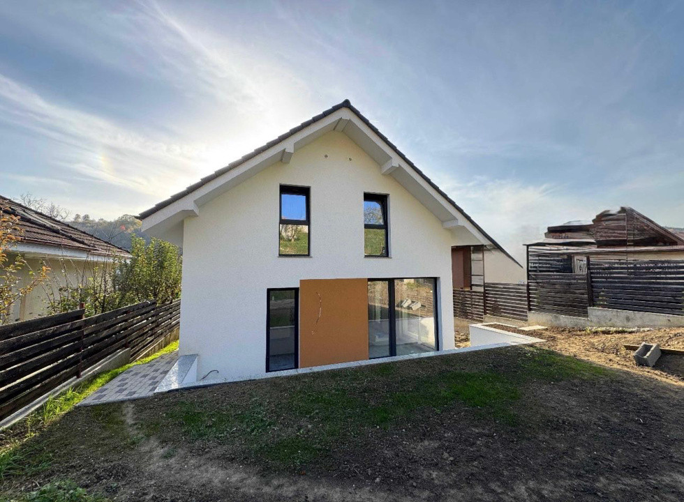 Casa individuală | 152 mp utili | 655 mp teren | Tauti