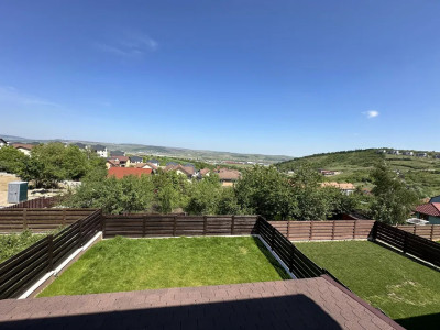 Casa 4 camere individuaa,180mp, parcare, zona Dezmir