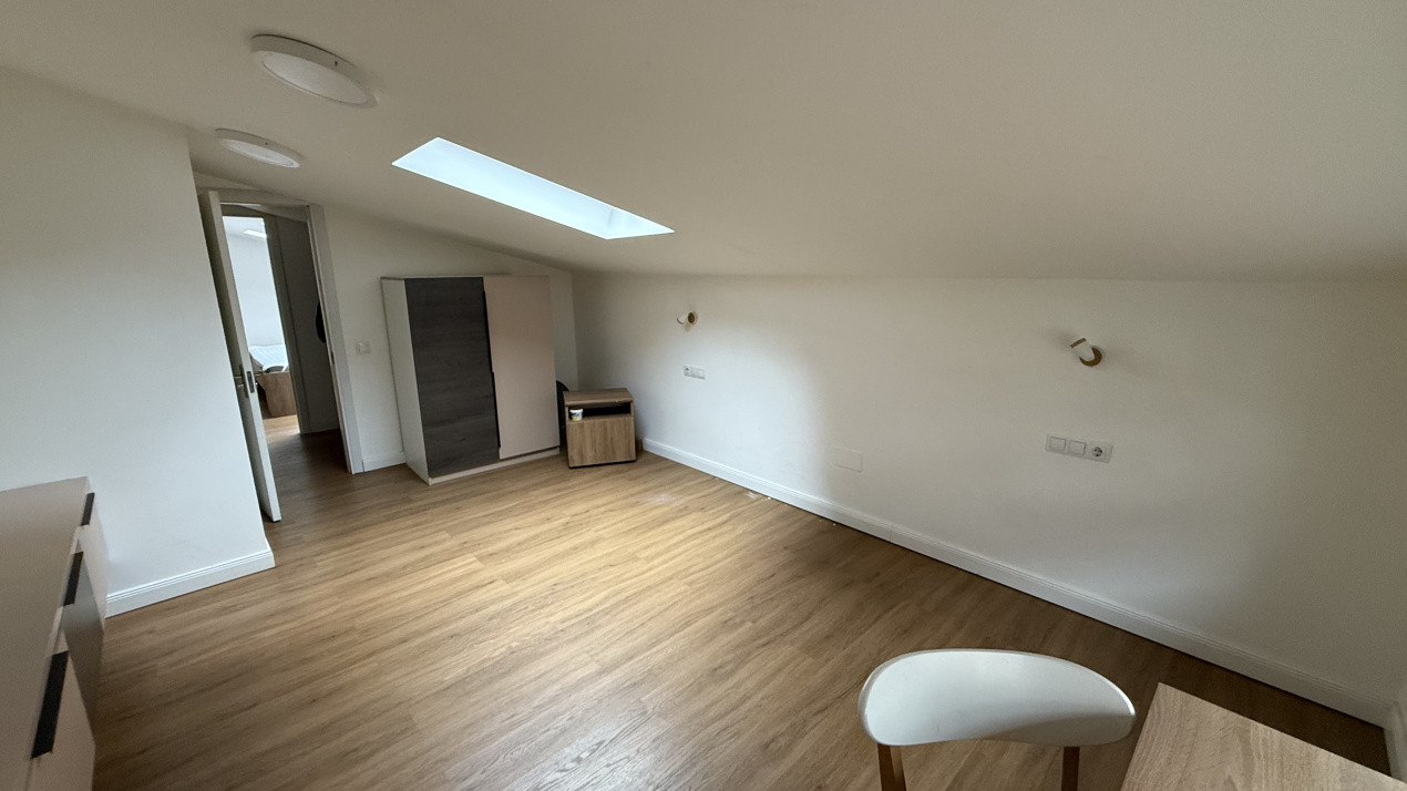 Casa ideala pentru locuita personala sau investitie, langa Interservisan