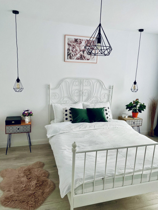 Apartament la cheie  în zona Vivo,3 camere ,parcare subterană  