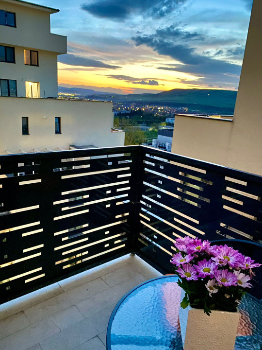 Apartament la cheie  în zona Vivo,3 camere 