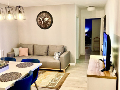 Apartament la cheie  în zona Vivo,3 camere ,parcare subterană  