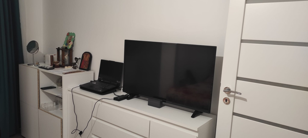 Apartament cu 3 camere, 83 mp, balcon, zona Parcului Poligon