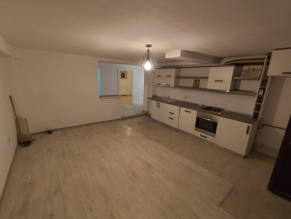Apartament cu 3 camere la super pret!!!