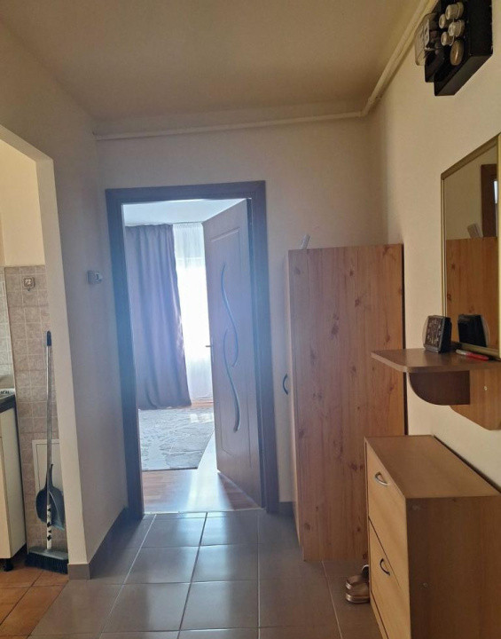Apartament cu 2 camere, 53 mp, decomandat, etaj intermediar, zona Golden Tulip