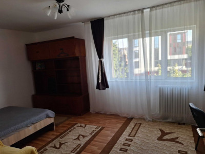 Apartament cu 2 camere, 53 mp, decomandat, etaj intermediar, zona Golden Tulip