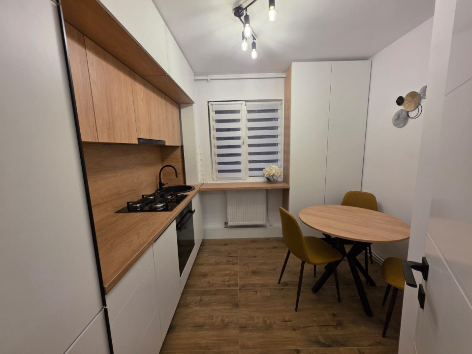 Apartament 3 camere, 65 mp, etajul 1, recent renovat, zona Primaverii