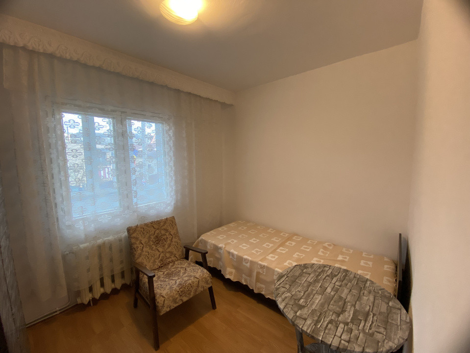 Apartament 4 camere, etaj intermediar, zona Kaufland Manastur 