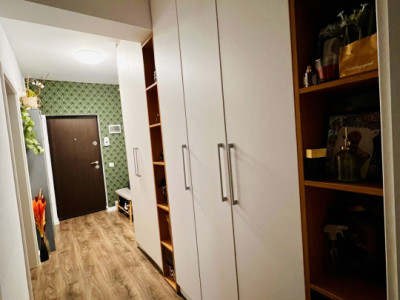 Apartament 56 mp utili ,2 balcoane,parcare,zona Lidl,et2 cu lift