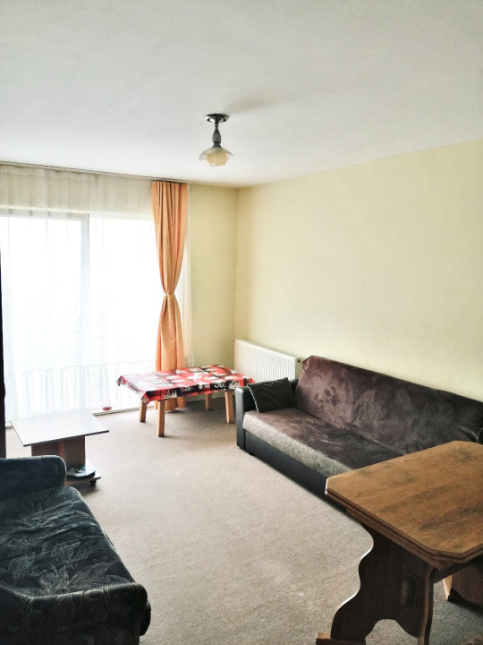 Apartament 2 camere , etaj 2 ,zona Porii