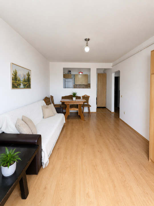 Apartament 2 camere , etaj 2 ,parcare