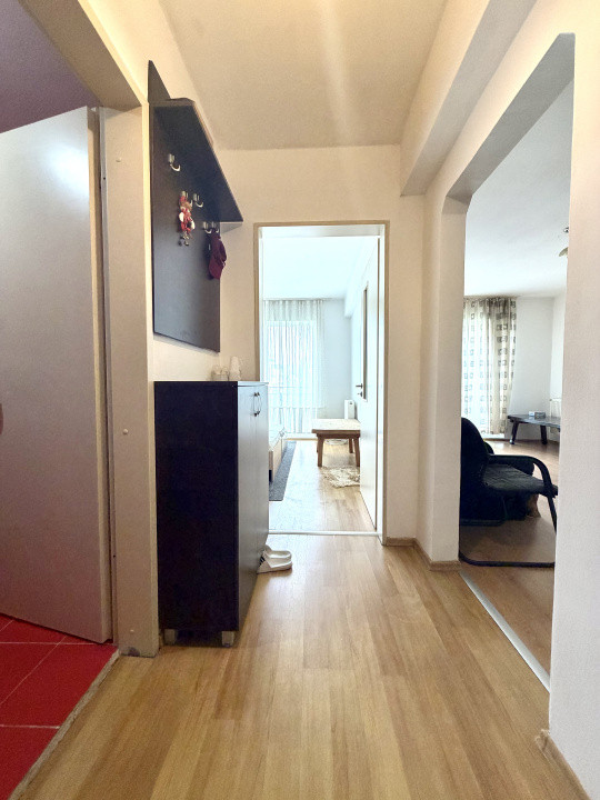 Apartament 2 camere , etaj 2 ,parcare