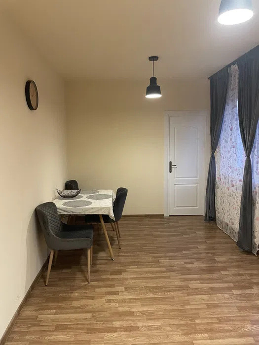 Apartament cu 2 dormitoare, 43 mp, zona Eroilor