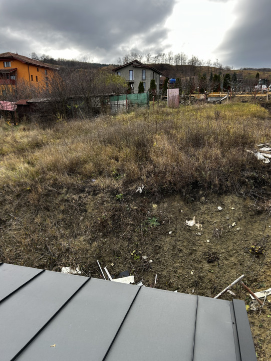 Casa Individuala in Chinteni 700mp teren zona str Crangului 