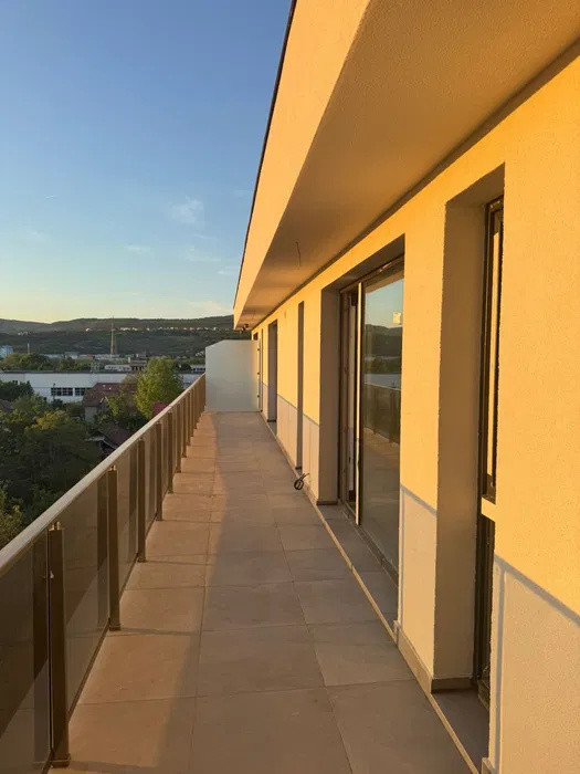 Apartament cu 3 camere,etaj intermediar,Marasti zona fabricii 