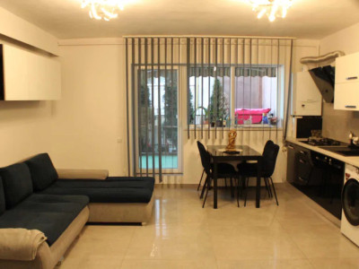Apartament cu 3 camere, 68 mp, terasa, zona Razoare
