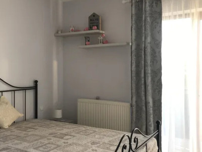 Apartament cu 3 camere,65mp, 3 balcoane, parcare, zona Zorilor