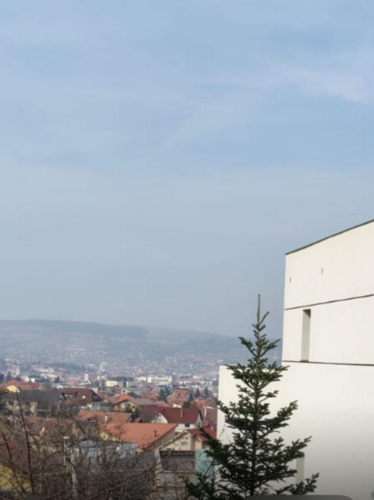 Apartament de 3 camere, cu panorama in Andrei Muresanu