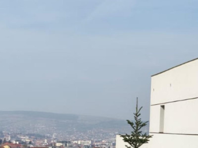 Apartament de 3 camere, cu panorama in Andrei Muresanu
