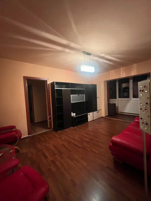 Apartament cu 2 camere, 40 mp, zona Dambul Rotund