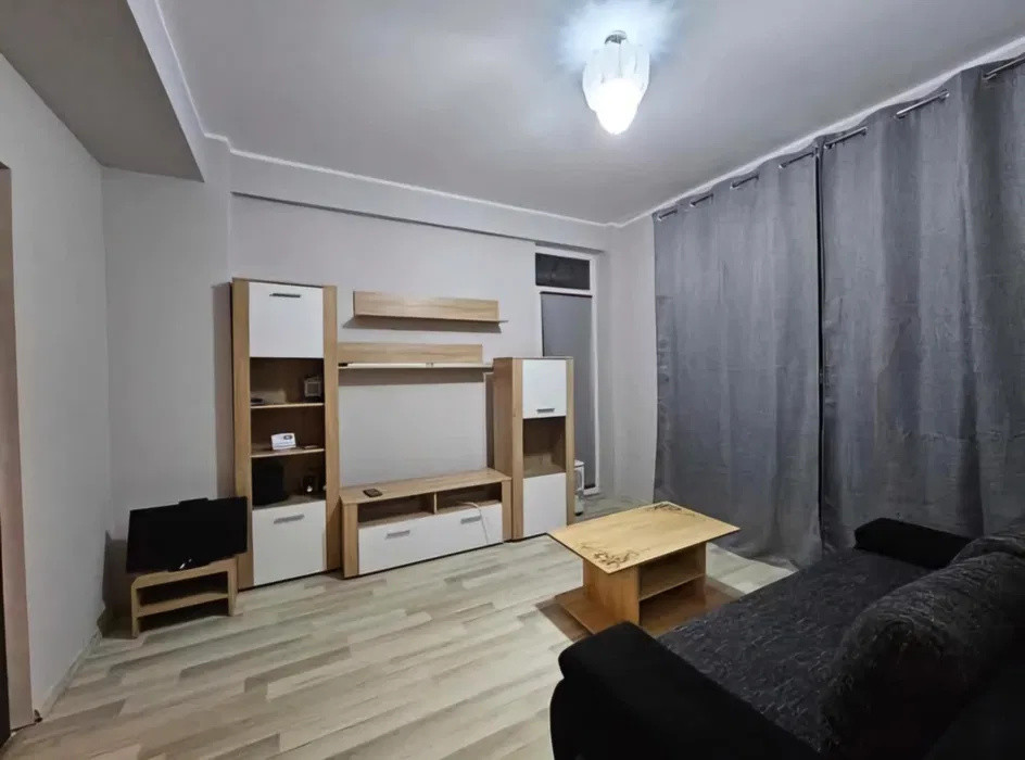 Apartament cu 2 camere, 45 mp, zona Sopor