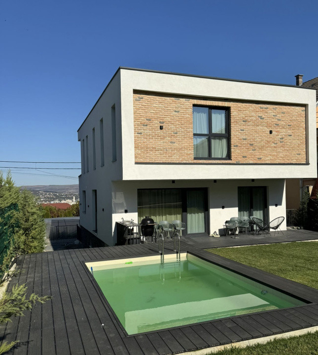 CASA CU PISCINA IN CARTIERUL ANDREI MURESANU