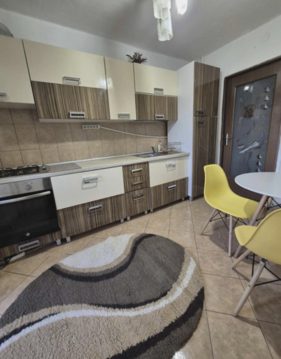 Apartament 4 camere,etaj intermediar,zona Marasti 
