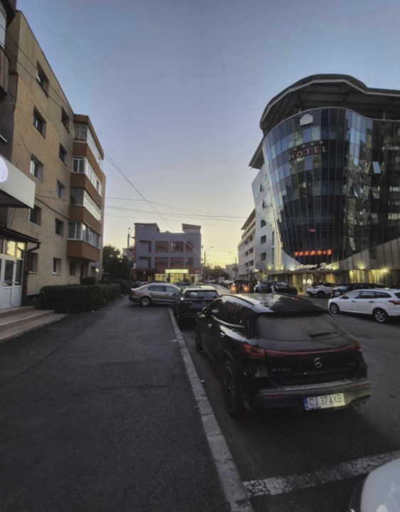 Apartament 4 camere,etaj intermediar,zona Marasti 