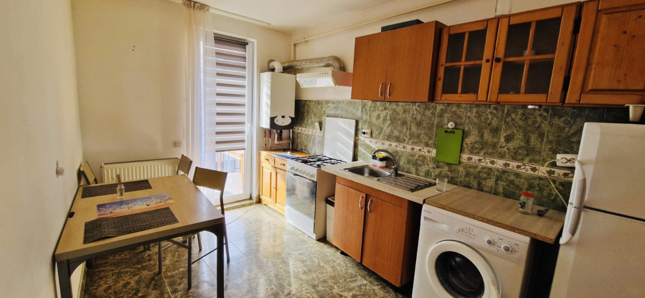 Oportunitate , Apartament zona Eroilor , etaj intermediar 