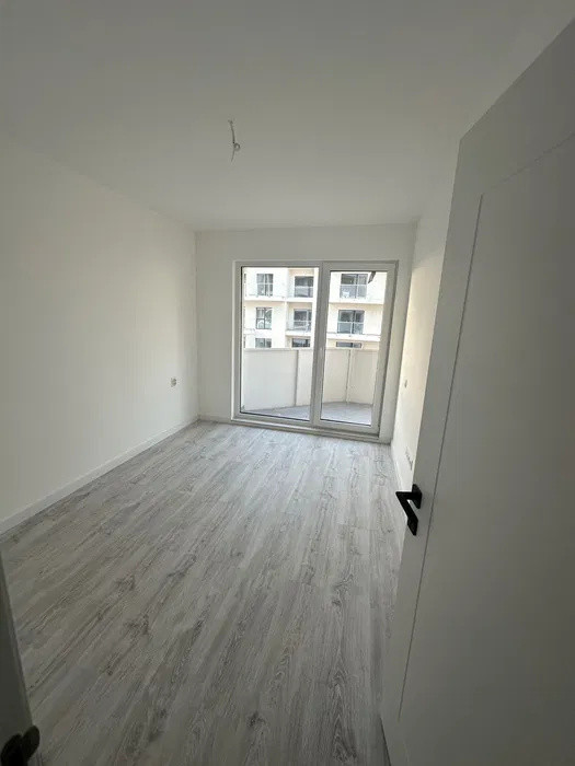 Apartament cu 2 camere, 45 mp, balcon, zona Eroilor