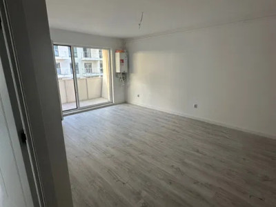 Apartament cu 2 camere, 45 mp, balcon, zona Eroilor