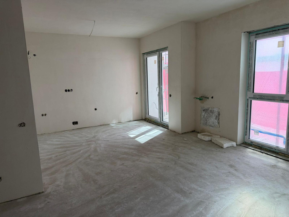 Apartament o camera, semifinisat, 37mp, etaj intermediar, zona Sopor