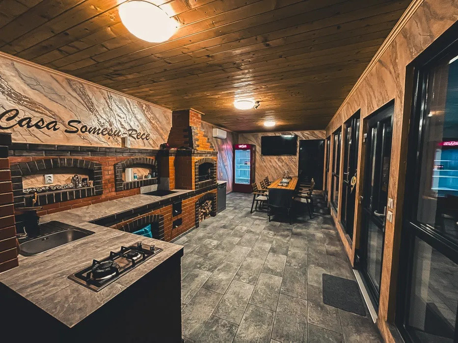 Casa cu 4 camere, 200mp,1500mp, zona Somesu Rece