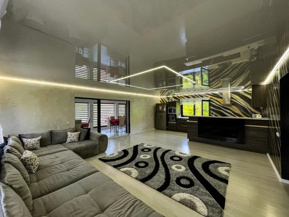 Casa cu 4 camere, 200mp,1500mp, zona Somesu Rece