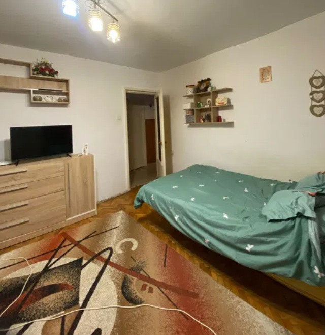 Apartament 2 camere+balcon,decomandat /ideal investitie/zona Mehedinti