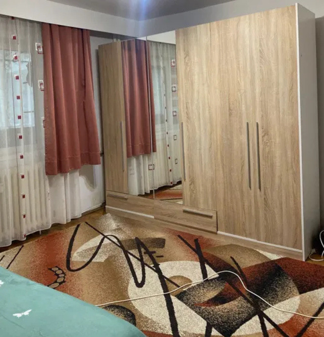 Apartament 2 camere+balcon,decomandat /ideal investitie/zona Mehedinti