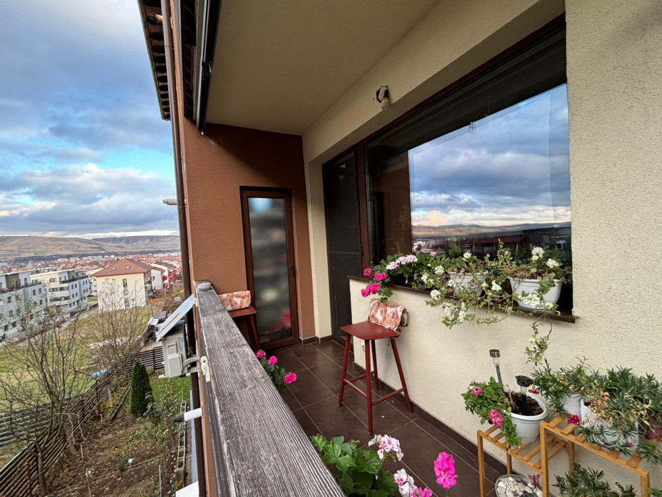 Apartament cu 2 camere, 53 mp, balcon, zona Parcului Poligon