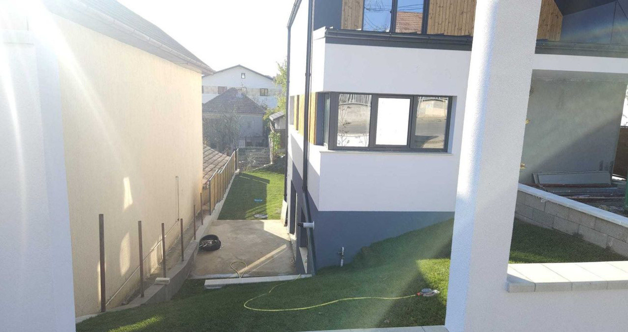 Duplex modern, 4 camere, 140 mp, 242 mp teren, parcare, zona Corneliu Coposu