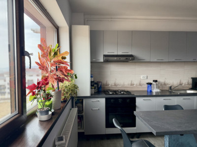 Apartament de 4 camere pe 2 nivele, 120 MP, 2 bai, zona Stejarului