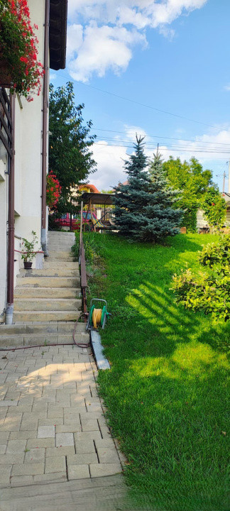 Casa tip duplex, 4 camere, 120 mp + 300 mp teren, zona Calea Baciului