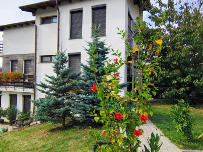 Casa tip duplex, 4 camere, 120 mp + 300 mp teren, zona Calea Baciului