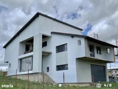 Casa individuala cu 5 camere, 160mp utili, 800mp teren, Chinteni 