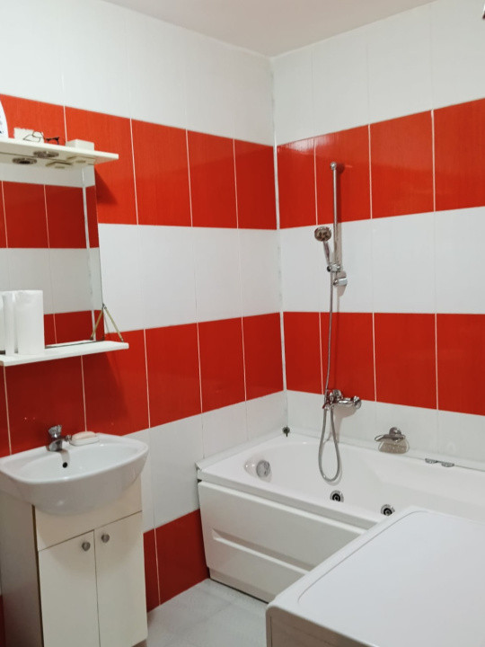 Apartament 59 mp utili,zona Florilor,2 balcoane ,parcare inclusa