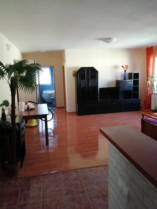 Apartament cu 2 camere, 56 mp, parcare, zona Profi Eroilor