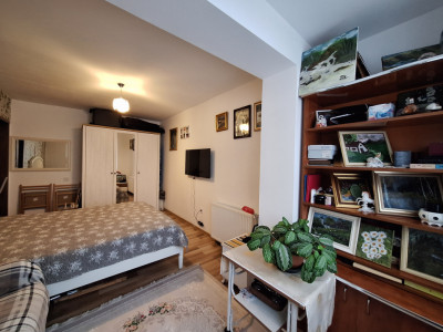 Apartament cu 3 camere, 67 mp, zona Florilor