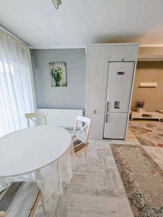 Apartament în zona Terra, 2 camere , bloc cu lift , etaj 3