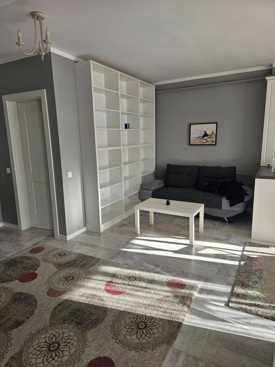 Apartament în zona Terra, 2 camere , bloc cu lift , etaj 3