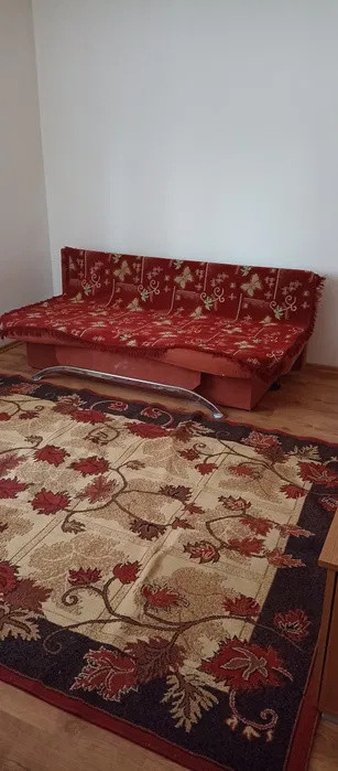 Apartament cu 2 camere, 40 mp, etajul 1, zona Stejarului