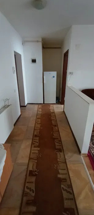 Apartament cu 2 camere, 40 mp, etajul 1, zona Stejarului